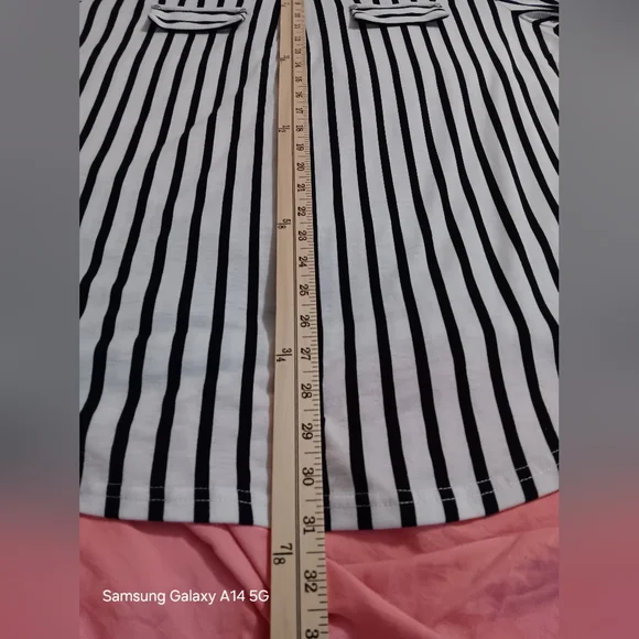 Black/White Striped Blouse, Zip Front Roll Tab Sleeves 3XL - Picture 8 of 13